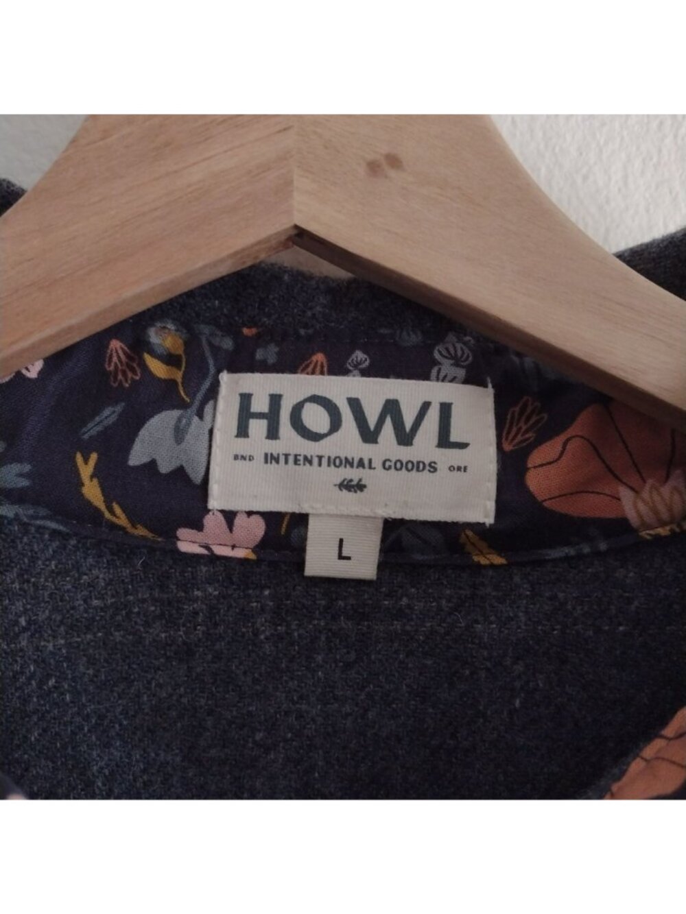 Howl Good Womens Superior Wool Shirt L Gray Plaid Outdoor Farm Button Front - Picture 2 of 11